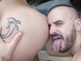 Xisco licking the ass to BenjiVega